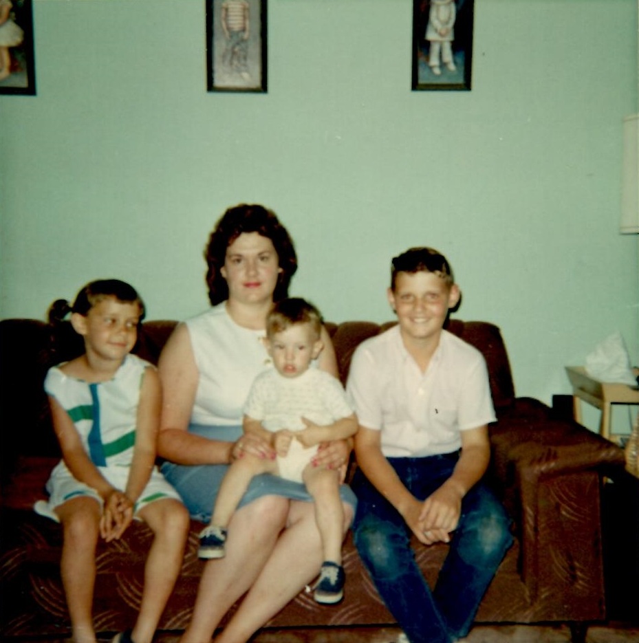 Debra, Linda, Tracy, Robert Columber, August, 1966