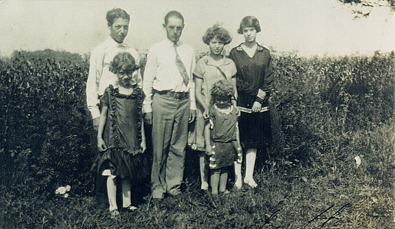Carl, Norma, Paul, Ruth, Lois, Maude Armstrong
