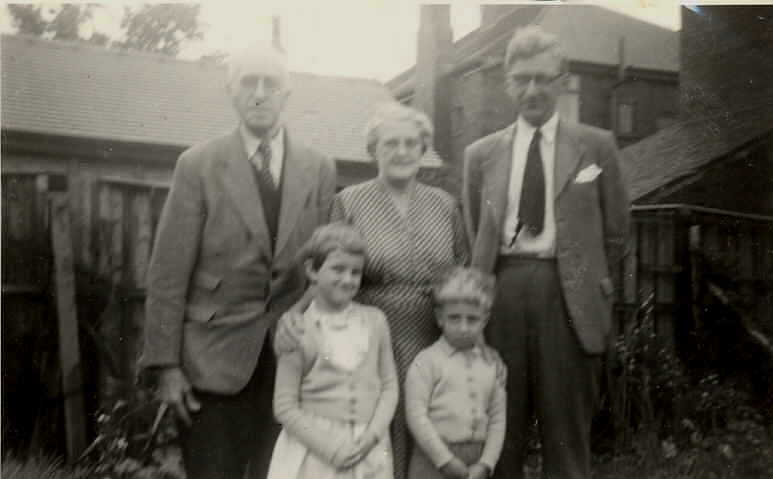 Grandpa,Jane,Grandma, Peter, and Stanley Jolliffe