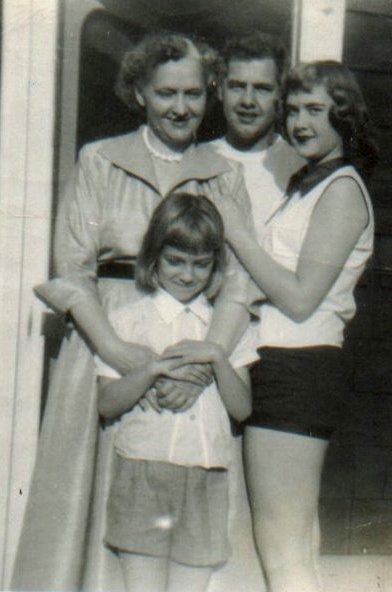 Lola, Louise, Jim, and Linda Armstrong