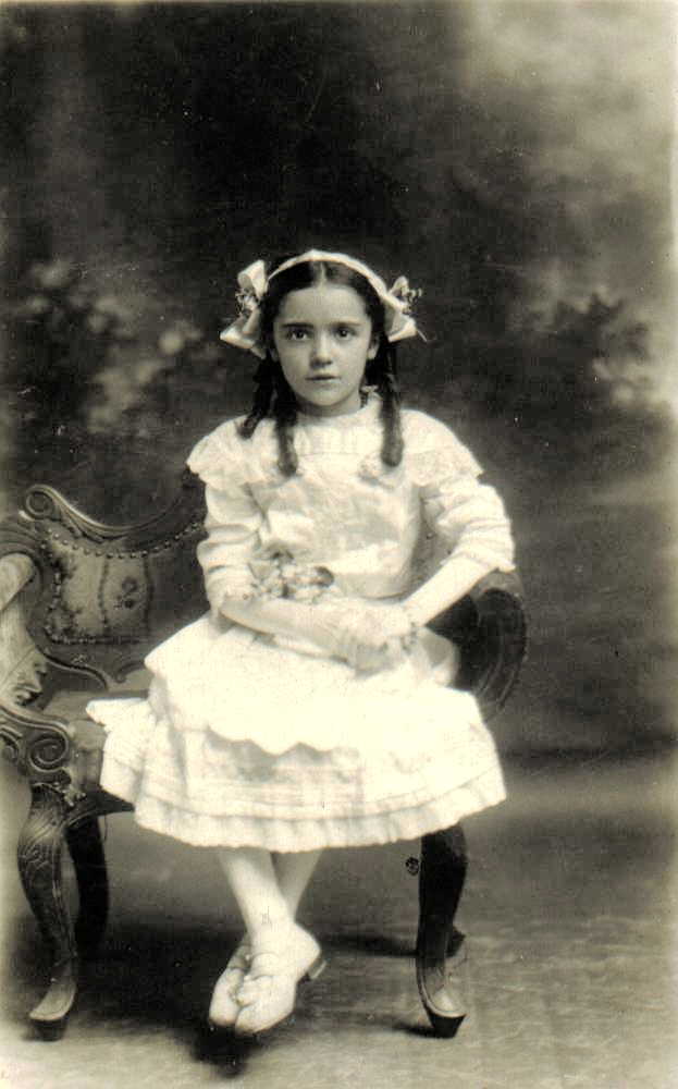 Maud Jones, girl