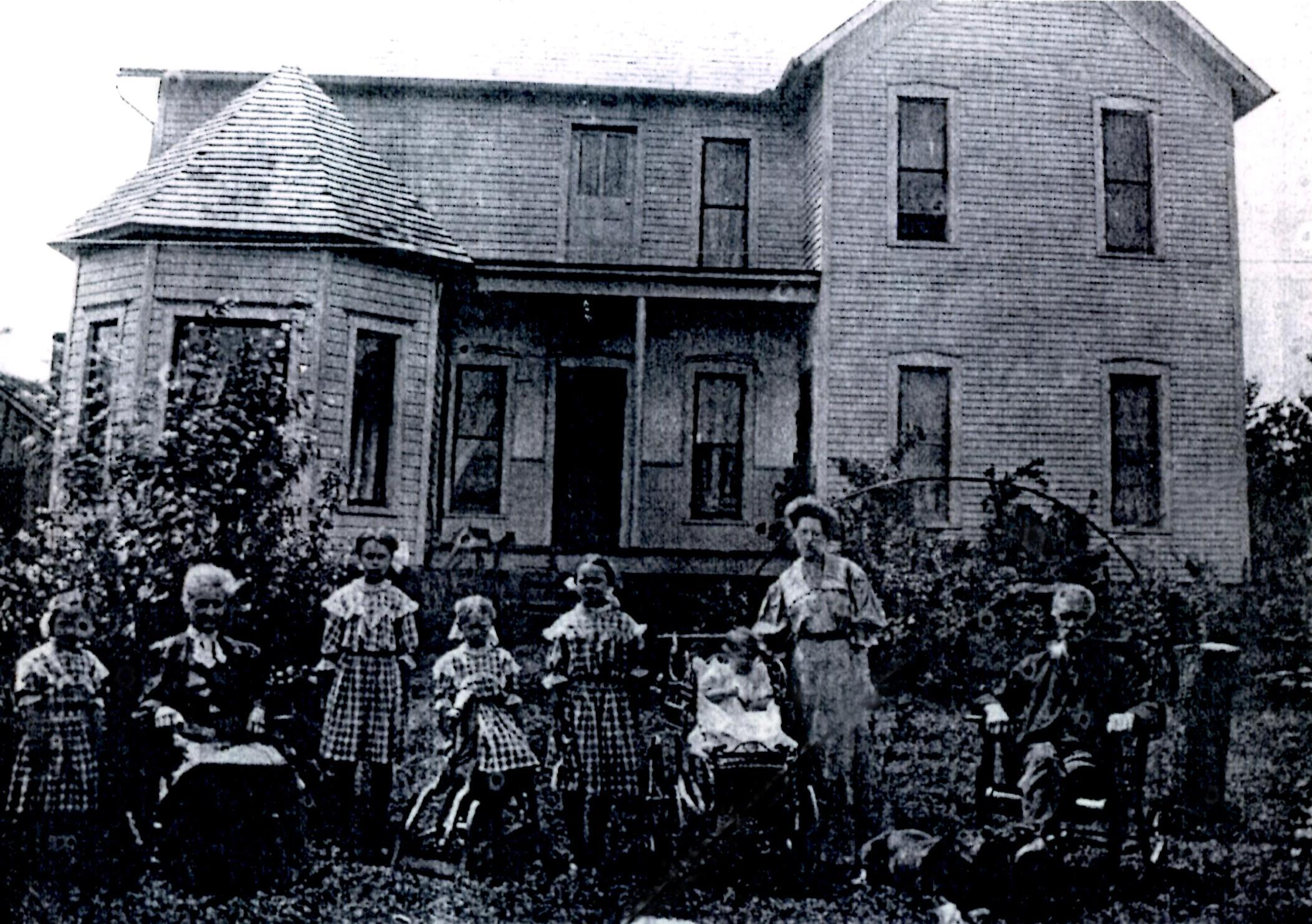 Norma Armstrong; grma Schroyer; Ruth, Lois, Maude, Ila, Orpha Armstrong; grpa Schroyer