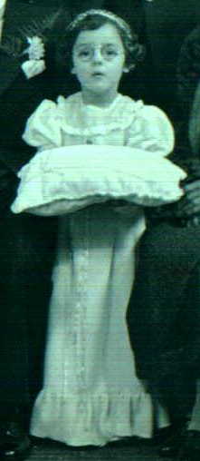 Sheila Young, 1939