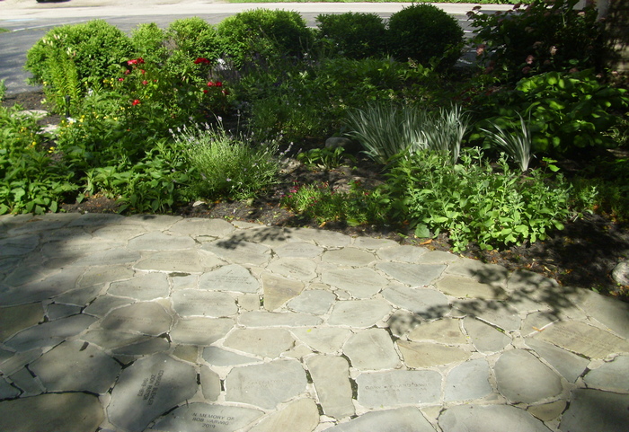 stones_walk_garden