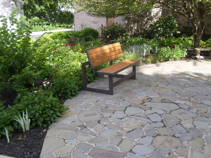stones_walk_wood_bench