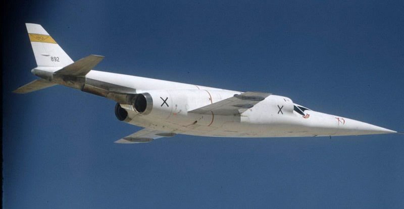 X-3-Up-Stiletto-in-flight
